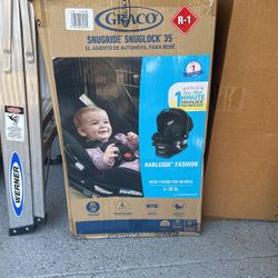 Graco car Seat 