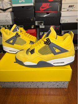 Size 10- Jordan 4 Retro ‘Lightning’