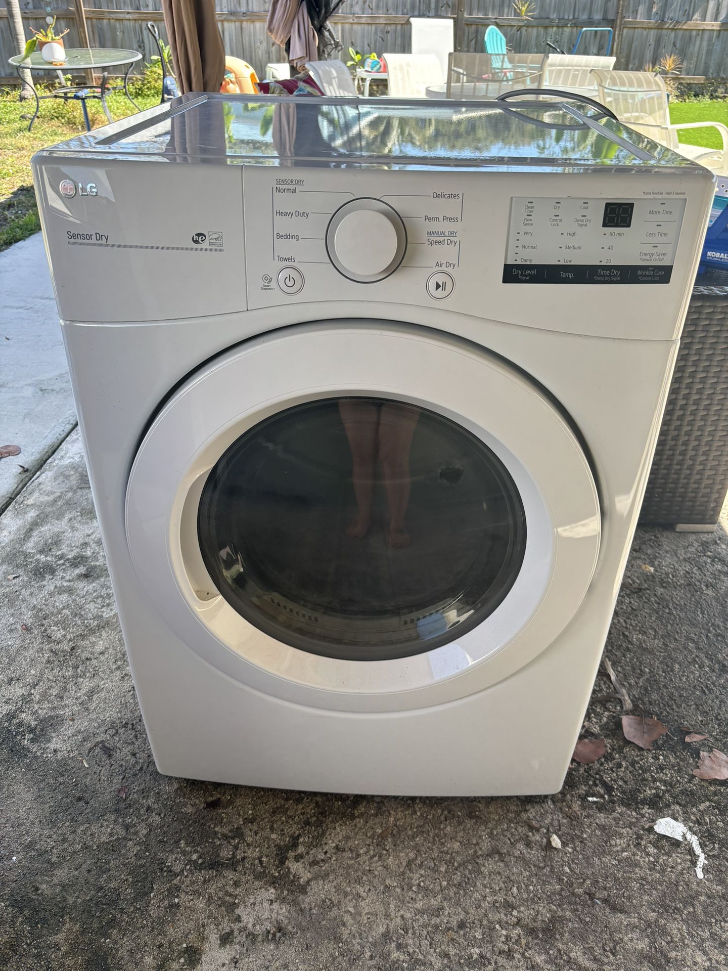 2020 LG Washer And Gas Dryer ** READ DESCRIPTION **