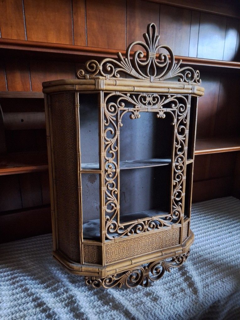Vtg Ornate Shelf
