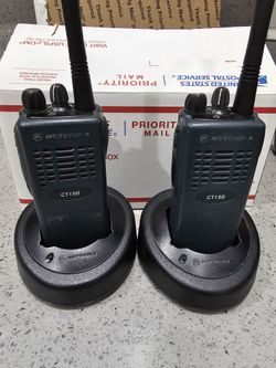 Lot of 2 MOTOROLA CT150 VHF 136-174 MHz 5w 4CH Two Way Radios