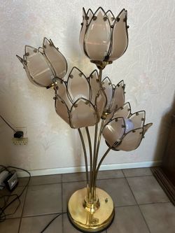 Vintage 1980s Hollywood Regency Lotus Table Lamp - 5 Light Pink Glass