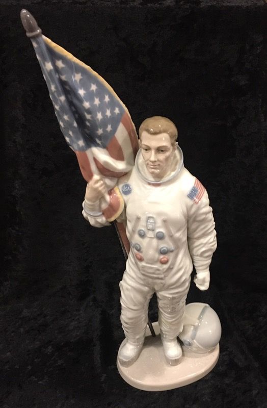 Lladro "The Apollo Landing" 6168 One Giant Leap limited ed. Signed by 3 - Amazing!