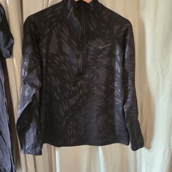 Nike Dri Fit Pullover