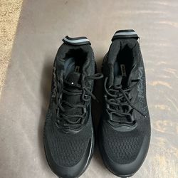 Hoka size 8.5 Men