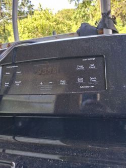 GE Stove Electric  work good  40.00 or Best offer