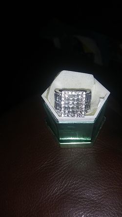 Womens size 7 ring silver