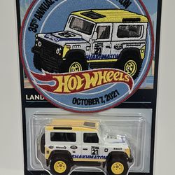 Hot Wheels Convention LAND ROVER Defender with Patch