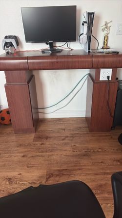 Barber desk