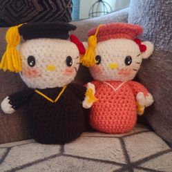 Hello Kitty Graduation Crochet Doll 👩🏻‍🎓💗7 Inches