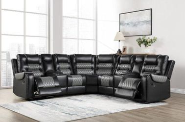 Luxurious Sectional with Power Ports & Recliners – Stylish & Functional