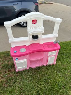 Step 2 Kitchen