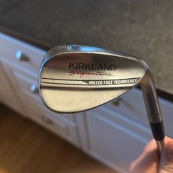 Kirkland 52 Gap Wedge