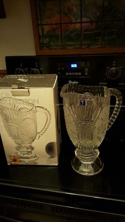 Full 24% Lead Crystal Vase
