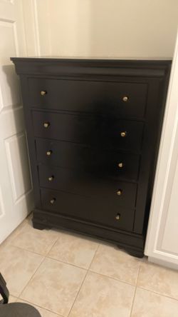 Dresser, Heavy Duty Hardly Use