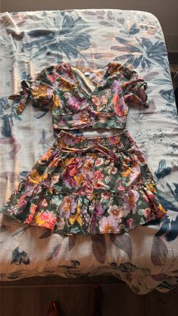 BOG Collective: size medium, multi colored