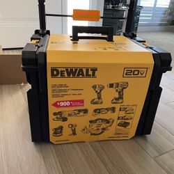 DEWALT TOUGH SYSTEM 2.0 LOOK IN ROLL OUT for Sale in San Bernardino, CA -  OfferUp