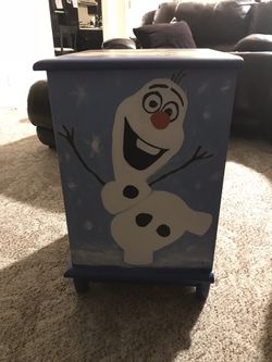 Frozen themed night stand
