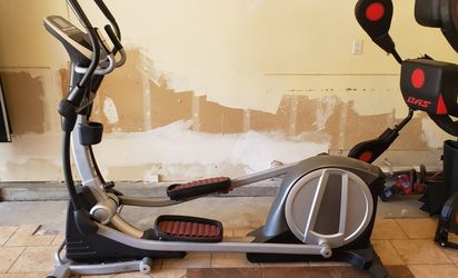 Elliptical Smart Strider 735