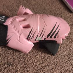 Karate Gloves Pink 