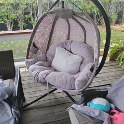 Hanging Chair With Stand