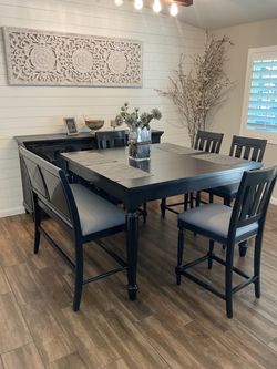 Dinning Table