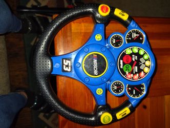 NASCAR STEERING WHEEL TOY $5