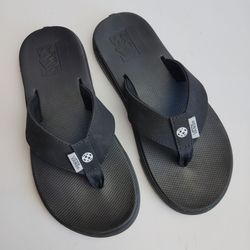 Vans Black Ultra Cush MTE Todos Dias VR3 Flip-Flops Women's 7.5 - Boys 5.5