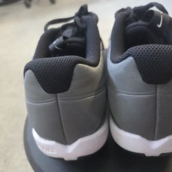 Football Cleats/ Zapatos De Futbol Americano