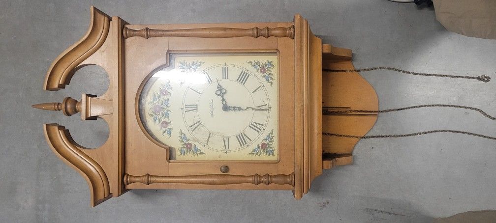 Beautiful antique- Wall Clock!!!