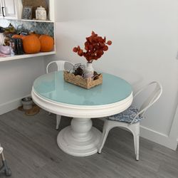 Dining Room Table 