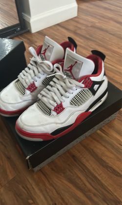 Jordan 4 fire reds