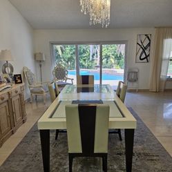 Dining Room Table 