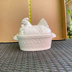 Ceramic Chicken W/ Removable Lid 💎Vintage💎 ! Grandma’s Collection! 