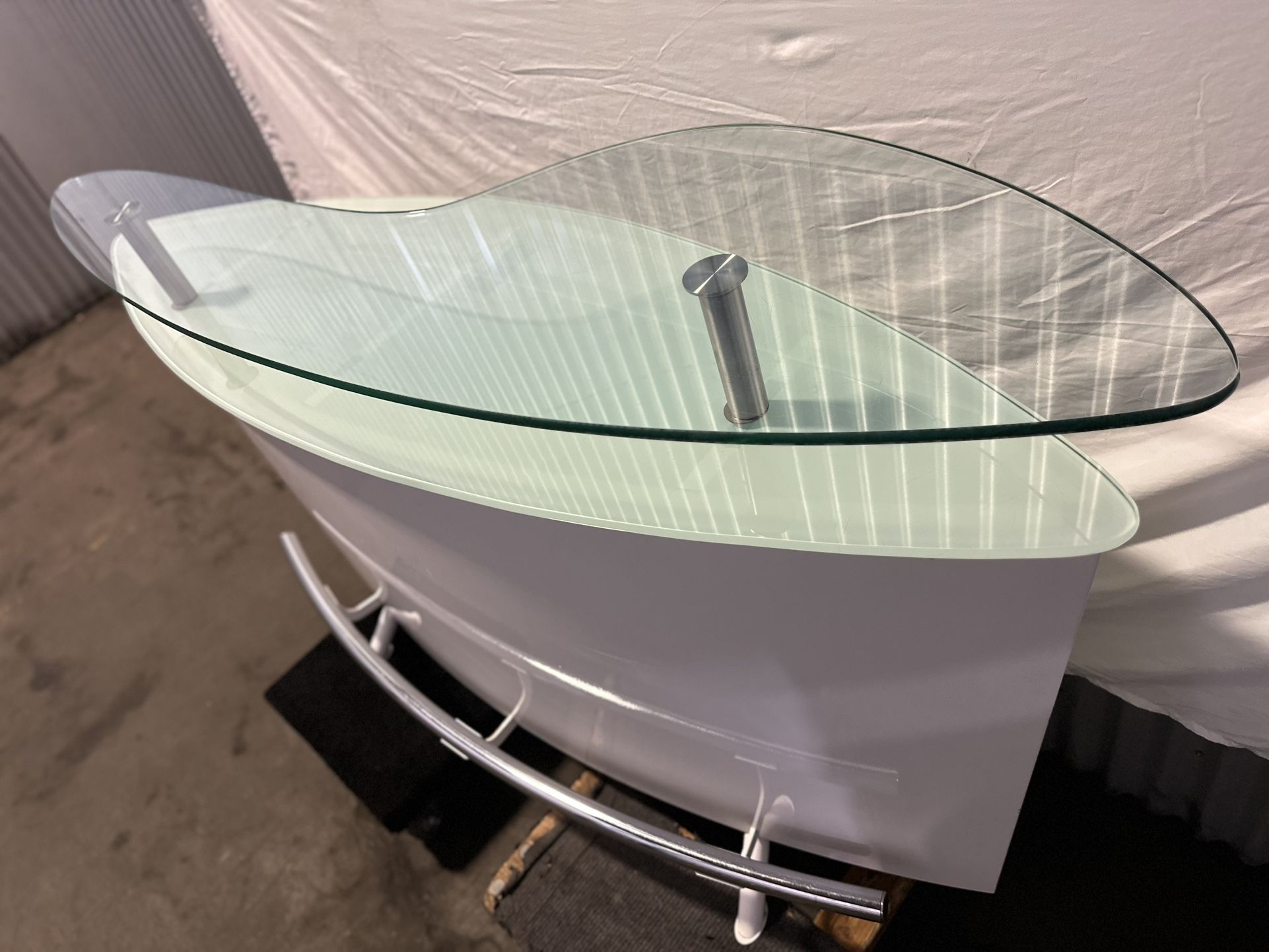 Glass Bar