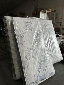 New Twin Deluxe Brand 