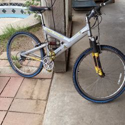 Mountain Bike 