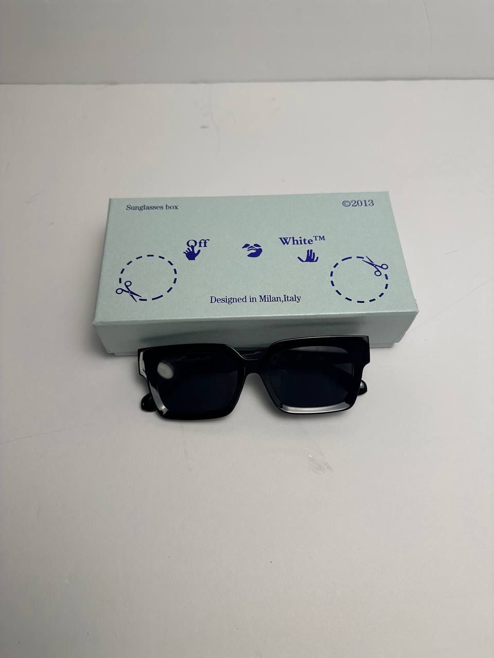 Off-White Squared Sunglasses Black 