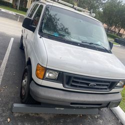 FORD E-(contact info removed) 190000 MILES 