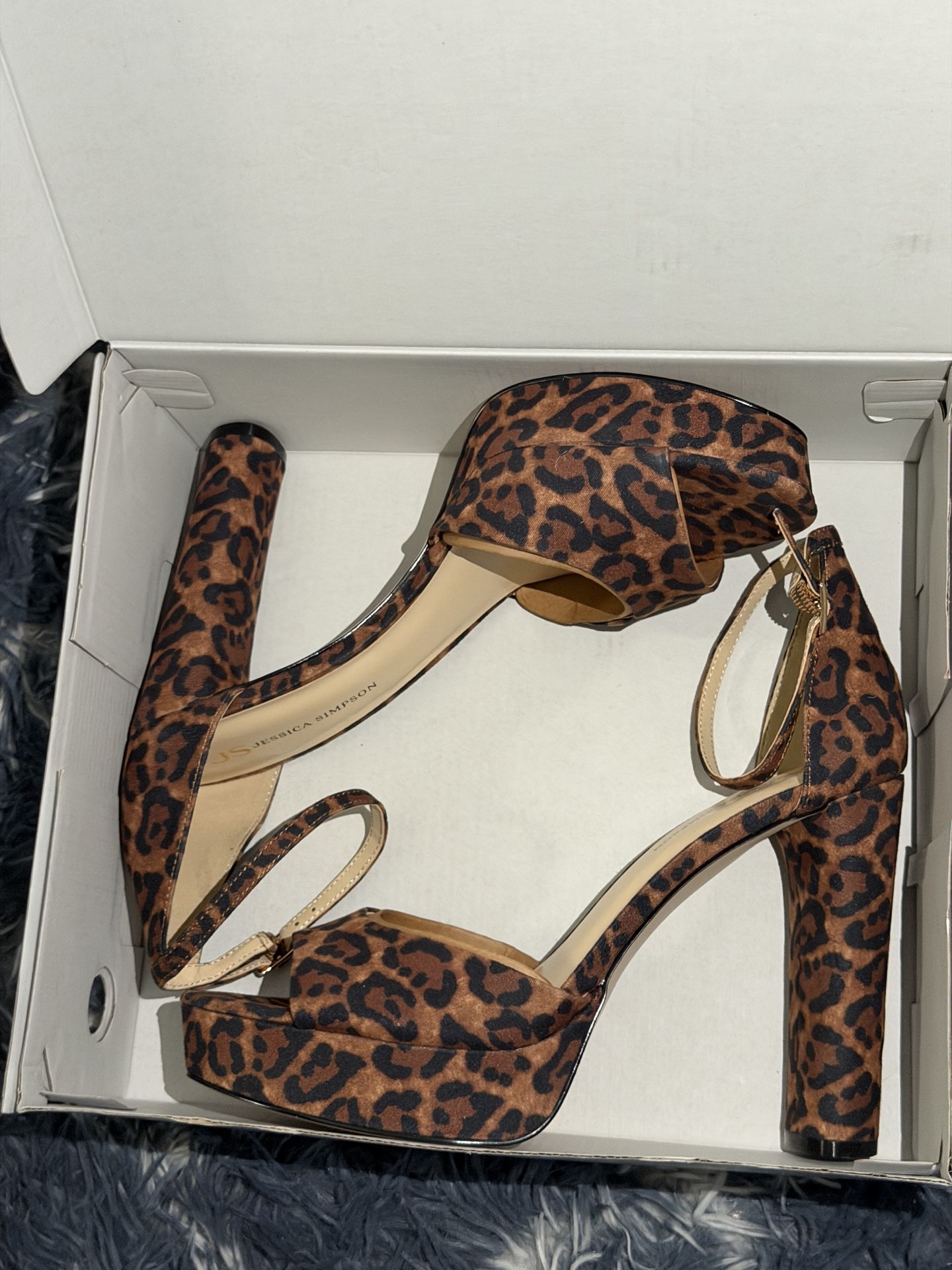 Jessica Simpson high heels size 10M