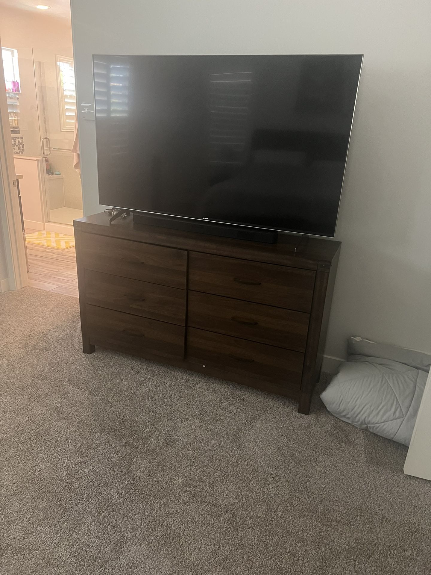 Pottery Barn Tv Unit With Glass Doors And Shelves 