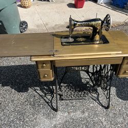 Early 1900’s Singer Sewing Table