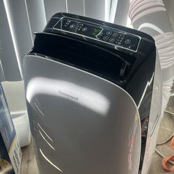 Portable Window AC 12,000 BTU 550 Sq ft