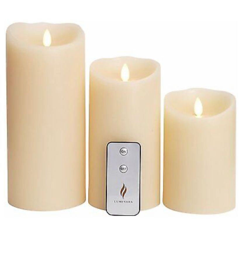 Set of 3 Luminara Flameless Vanilla Scented Pillar Candles Ivory w/remote control