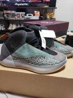 Adidas Yeezy Quantum Size 10