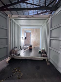 SHIPPING CONTAINER