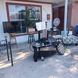 Garage Sell 4634 Adkins 