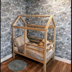 Toddler House Bed Frame And Mattress 