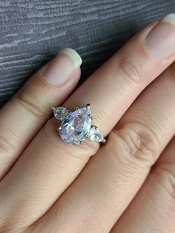 Lovely Silver Plated Ring Size 6