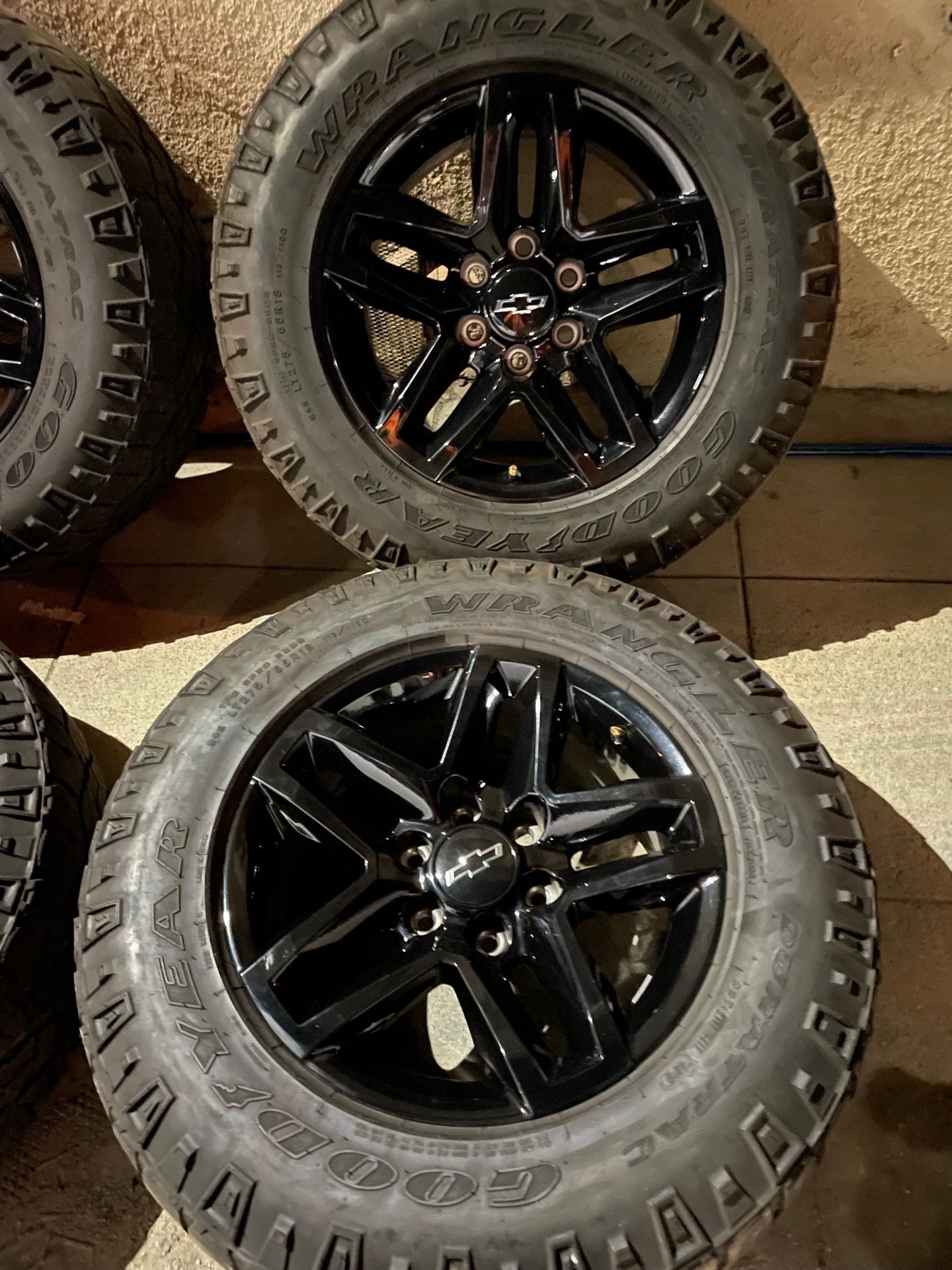 Chevy TrailBoss 18” Wheels 